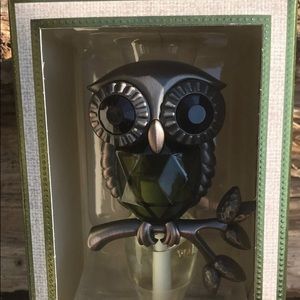 Rare bath and body works Owl wallflower